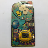 tamagotchi RakuRaku Dinokun Dinkie Dino Yellow Selection Virtual Pet Brand New