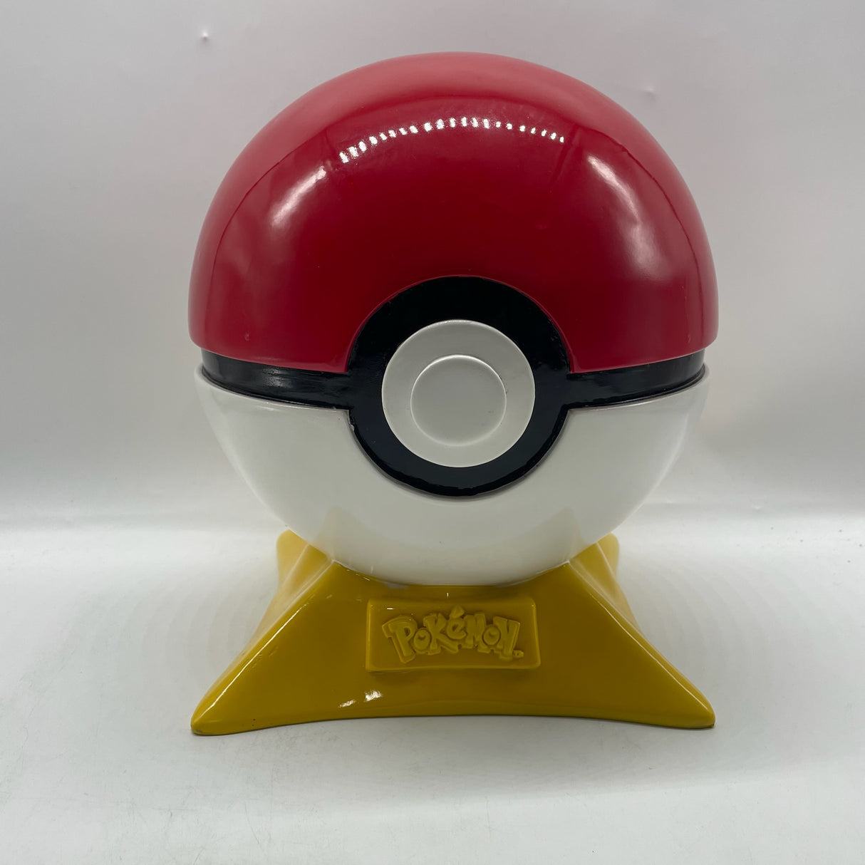 Nintendo Pokemon Pokeball Electronic Die Cast Metal Replica Red Figure