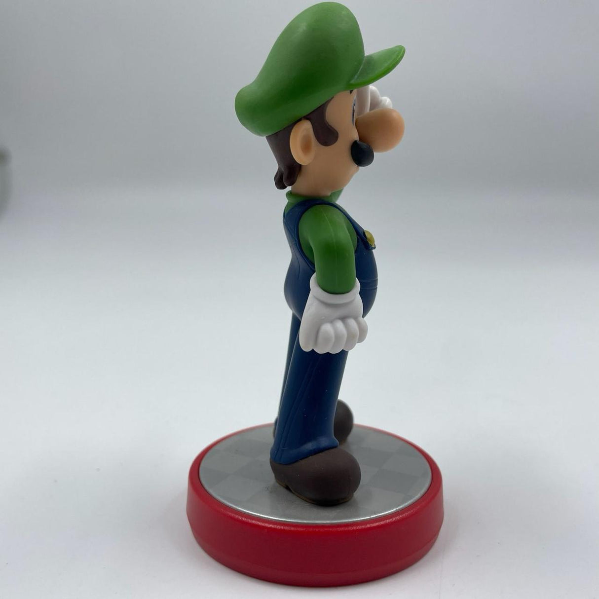 Nintendo Super Smash Bros. Luigi Amiibo Figure