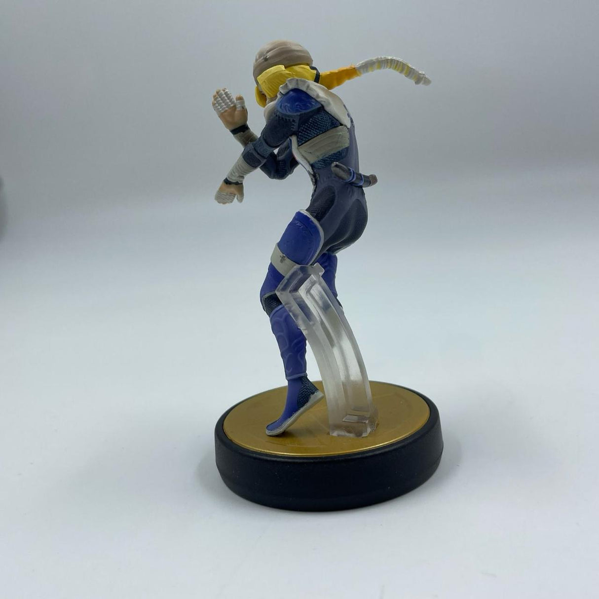 Nintendo Super Smash Bros. Zelda Sheik Amiibo Figure