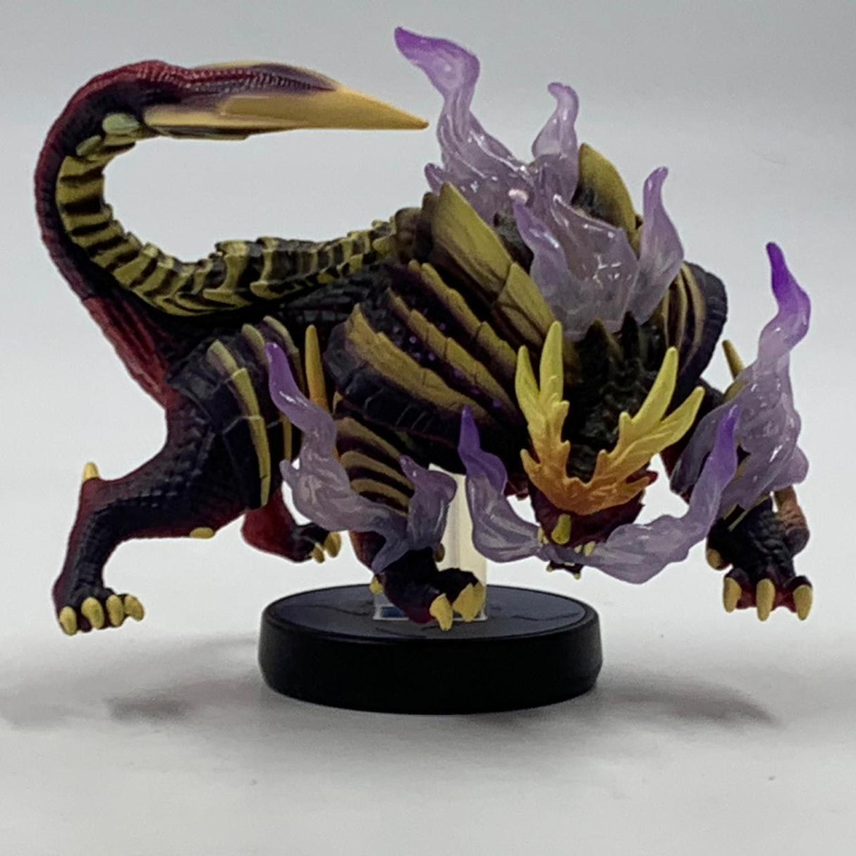 Monster hunter Rise Magnamalo Amiibo Figure