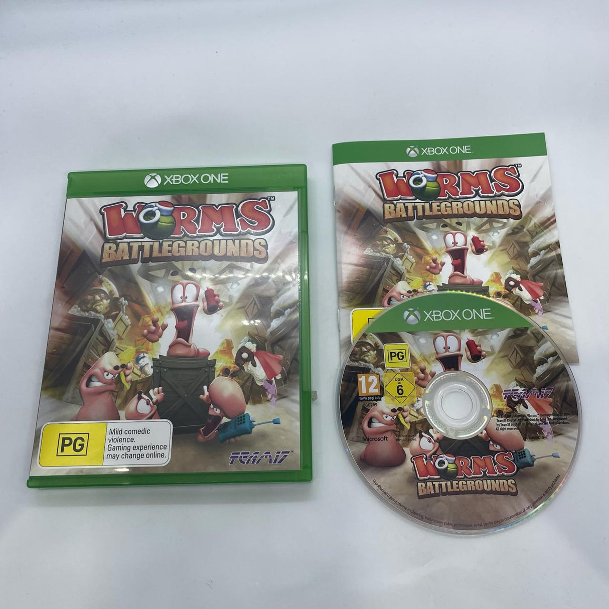 Worms Battlegrounds Xbox One Game + Manual